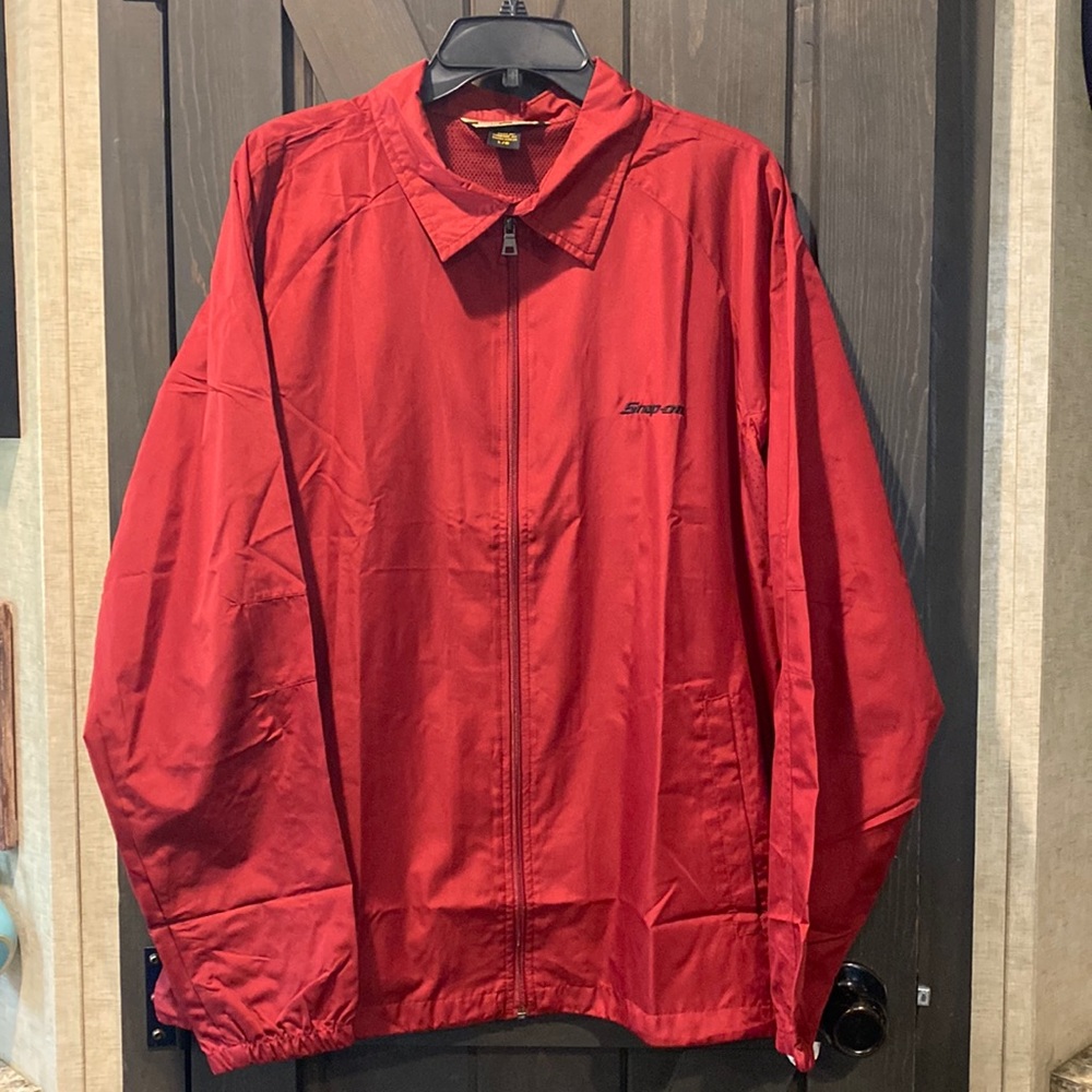 NWOT North End Snap-On Wind Breaker